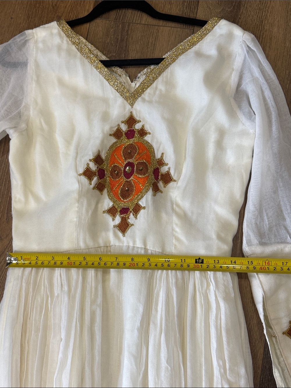 Ethiopian Traditional Dress - Picture 13 of 16